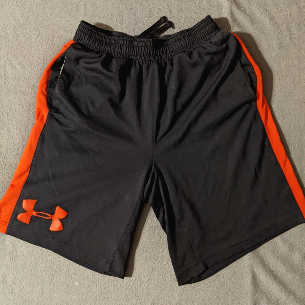 Men's Under Armour‎ shorts polyester 10" inseam Small Black